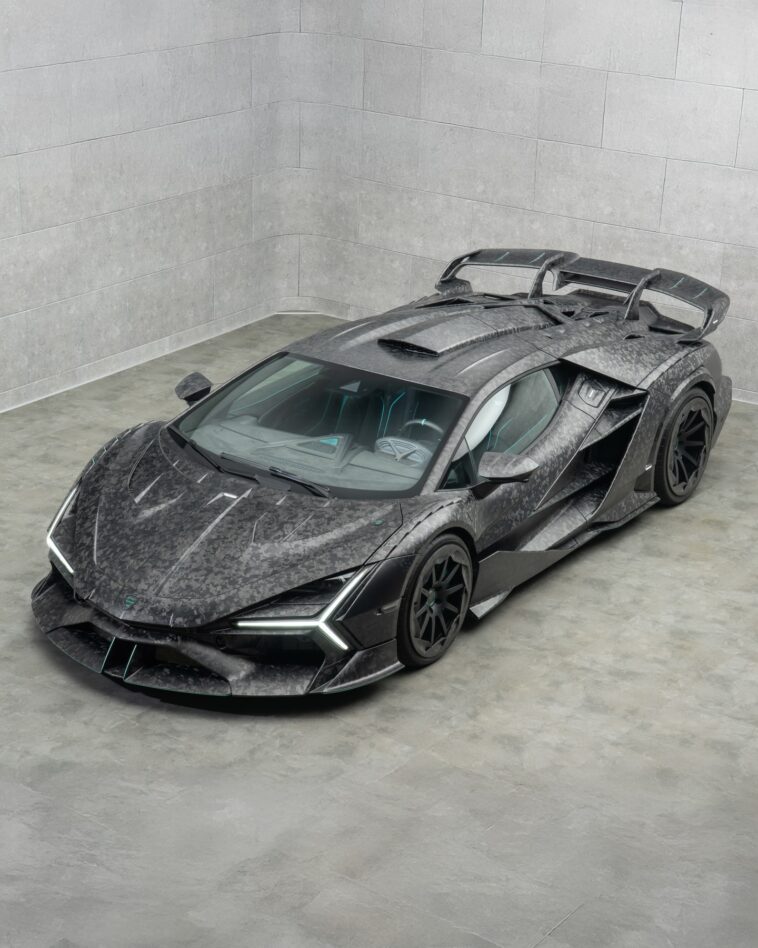 Lamborghini Revuelto by Mansory (5)