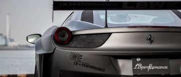 Ferrari 458 Italia by Liberty Walk (4)