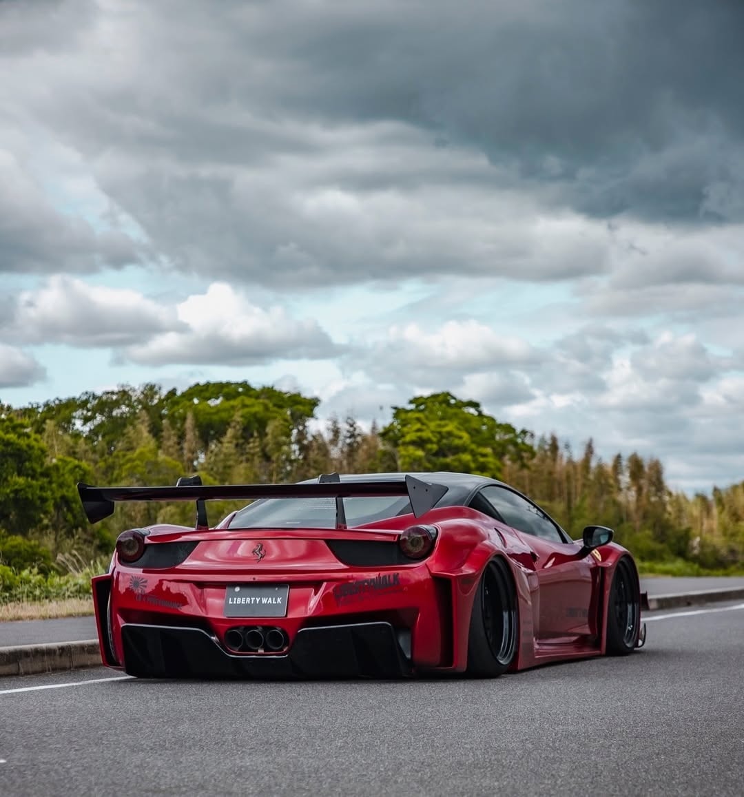 Ferrari 458 by Liberty Walk (2)