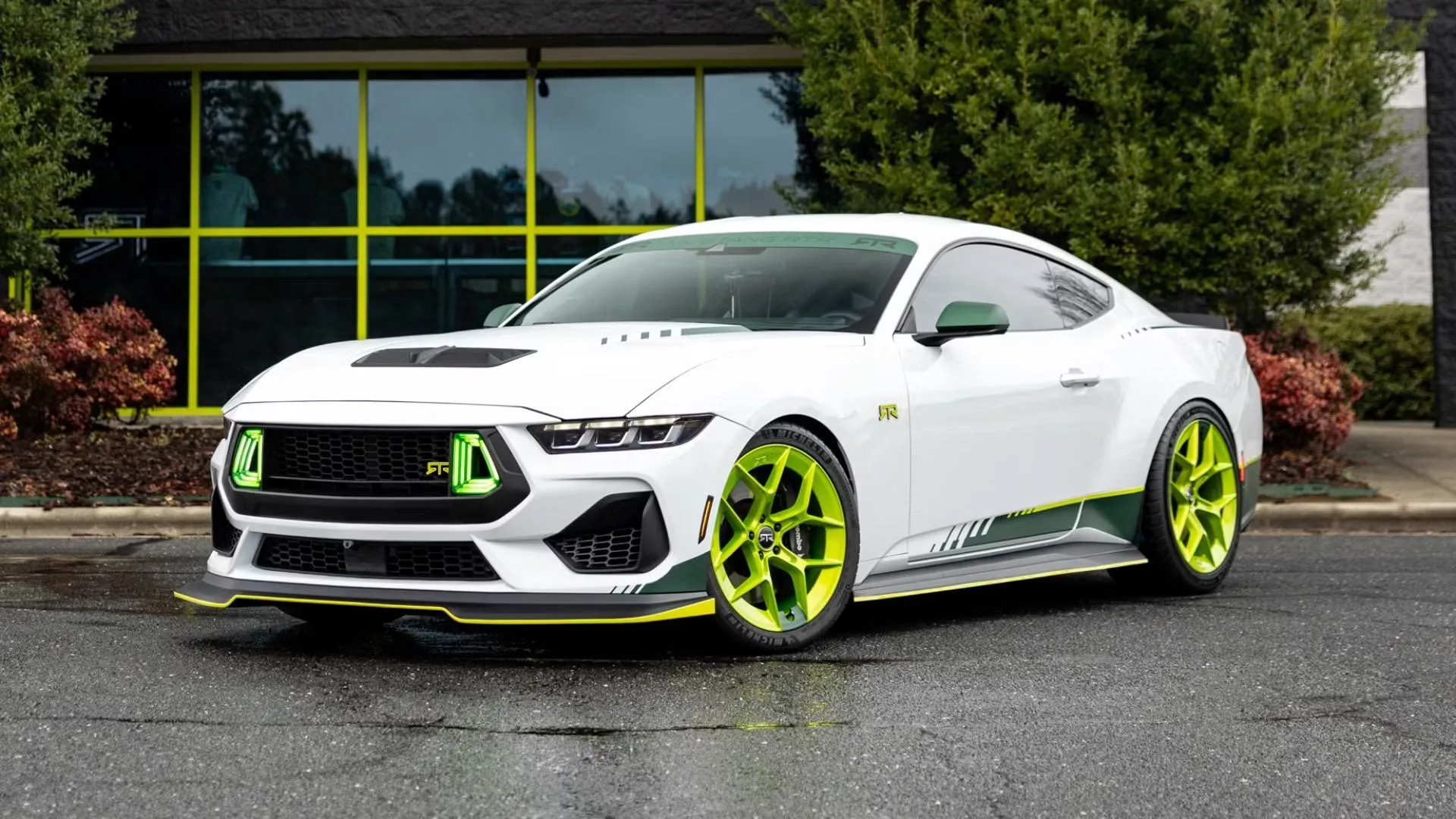 Ford Mustang Signature by RTR (1)