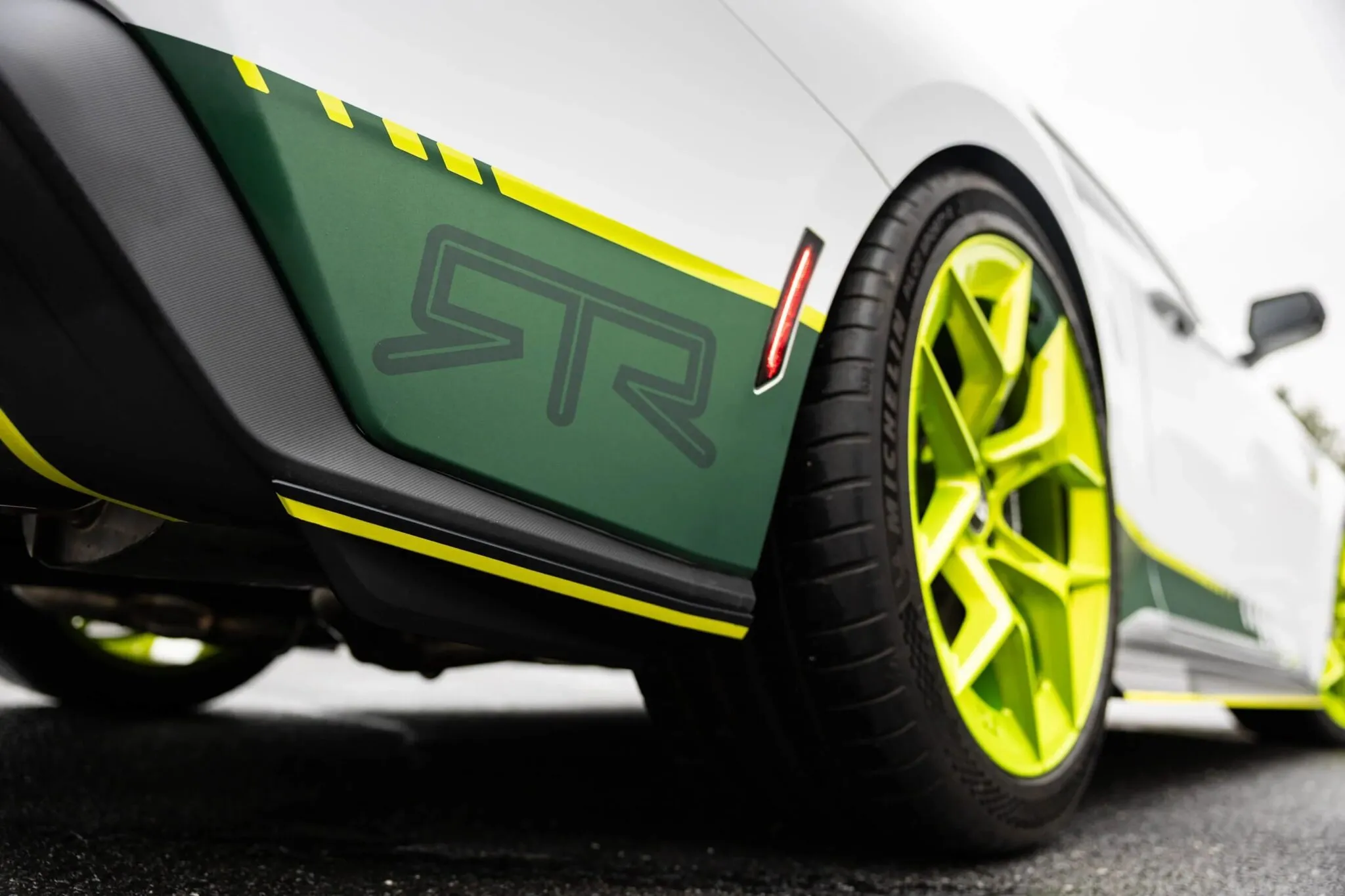 Ford Mustang Signature by RTR (12)